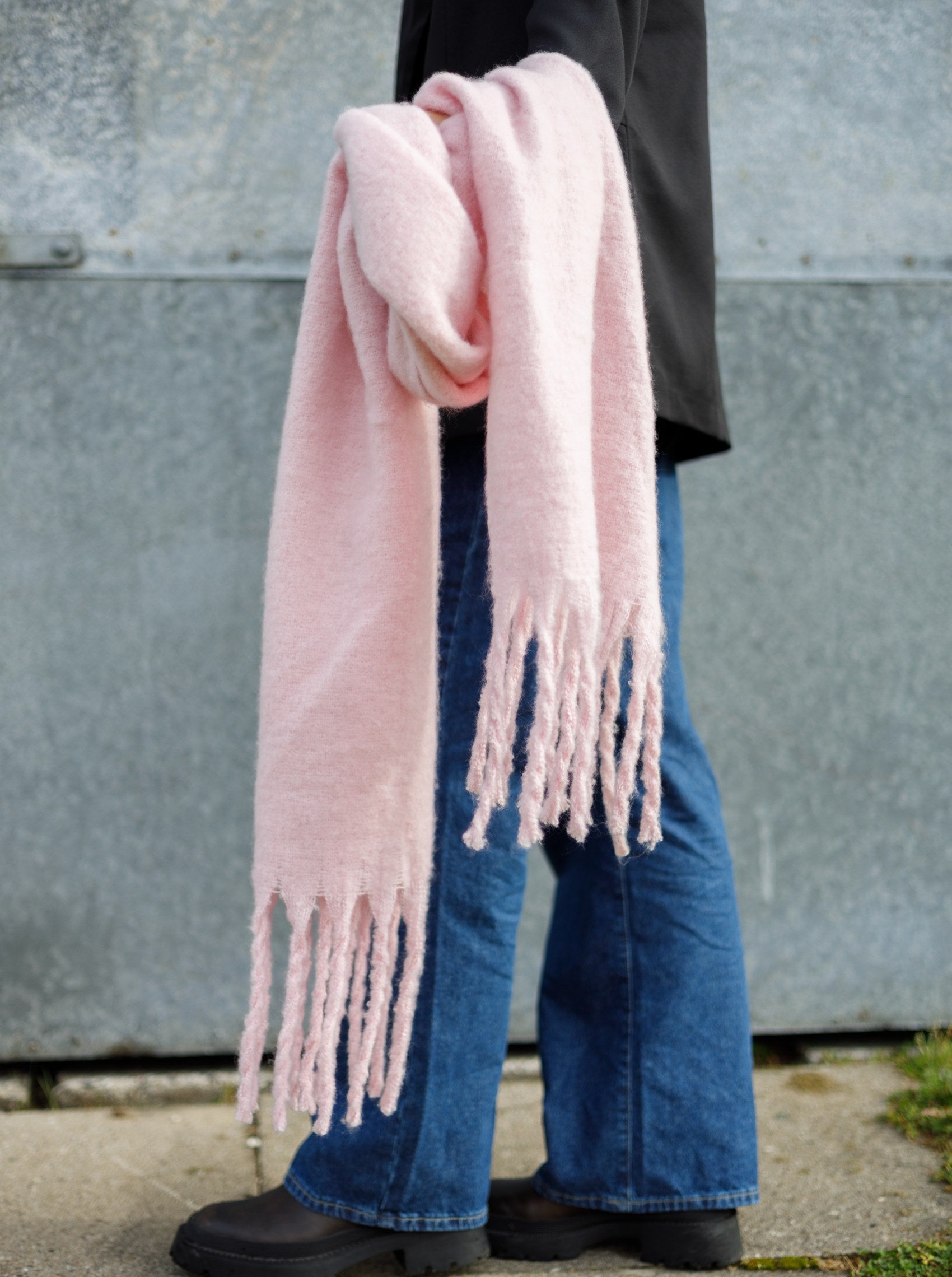 BCLORRAINE soft scarf - Lt. Pink - Black Colour