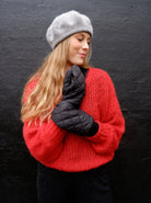 BCAMY knitted baret hat - Grey - Black Colour