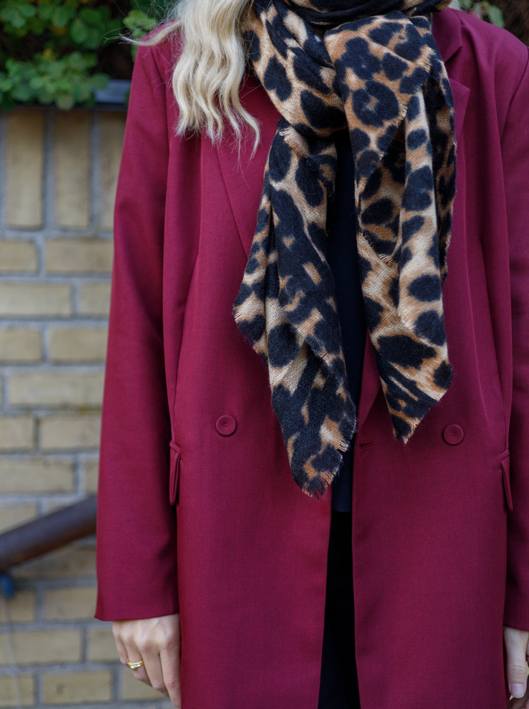 BCFLAVIA leo scarf - Black Brown - Black Colour