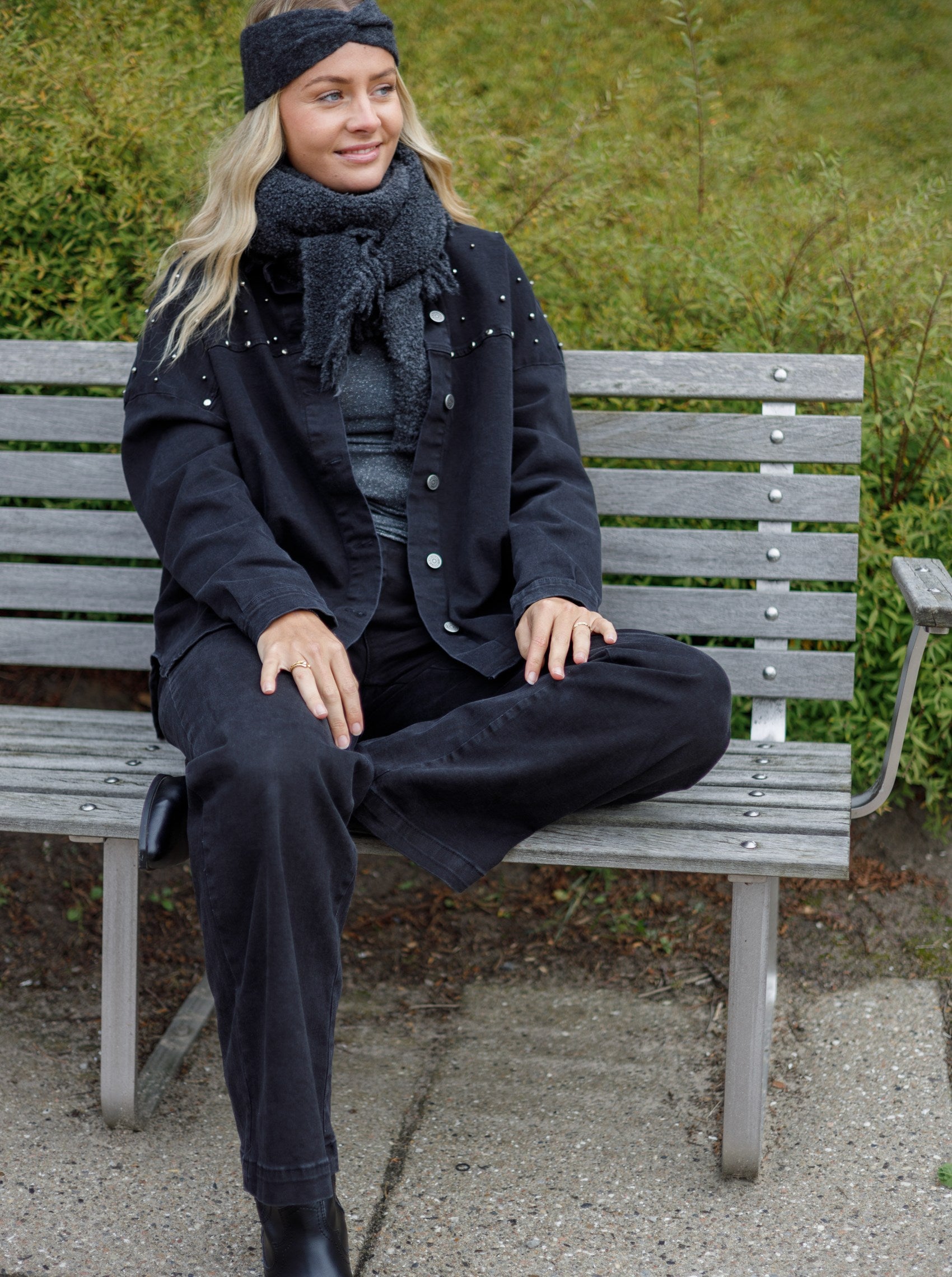 BCZINNIA winter scarf - Dk. Grey Melange - Black Colour