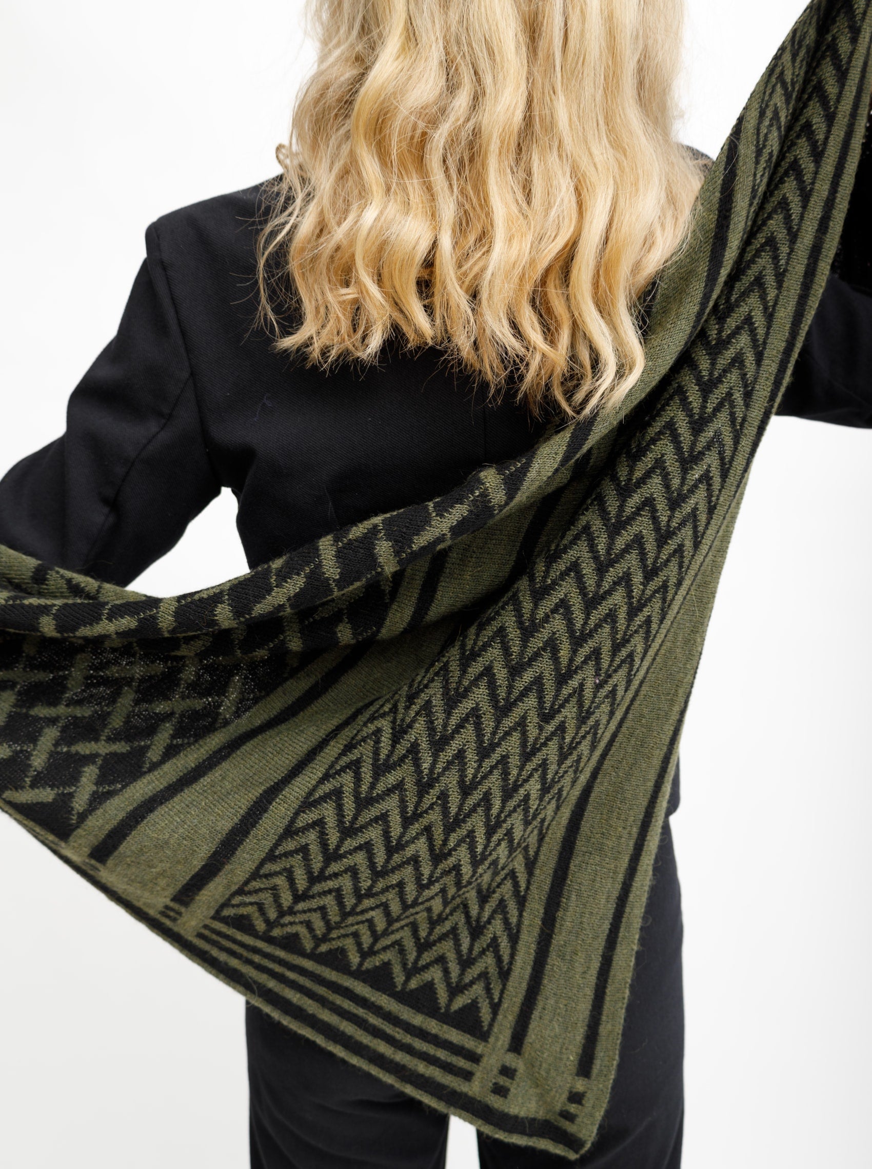 BCBEX triangle scarf - Army - Black Colour